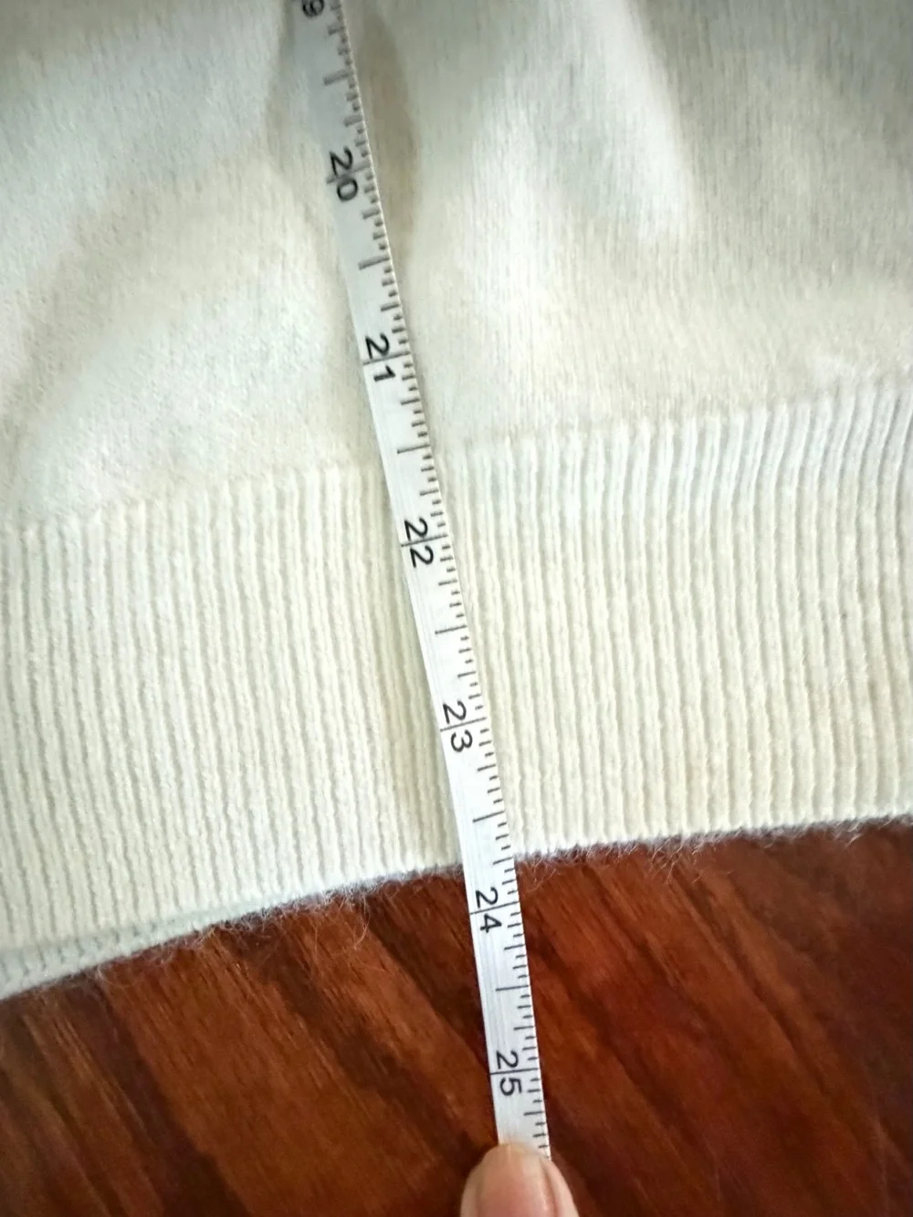 Vintage Cream TanJay Classic Sweater Size Medium